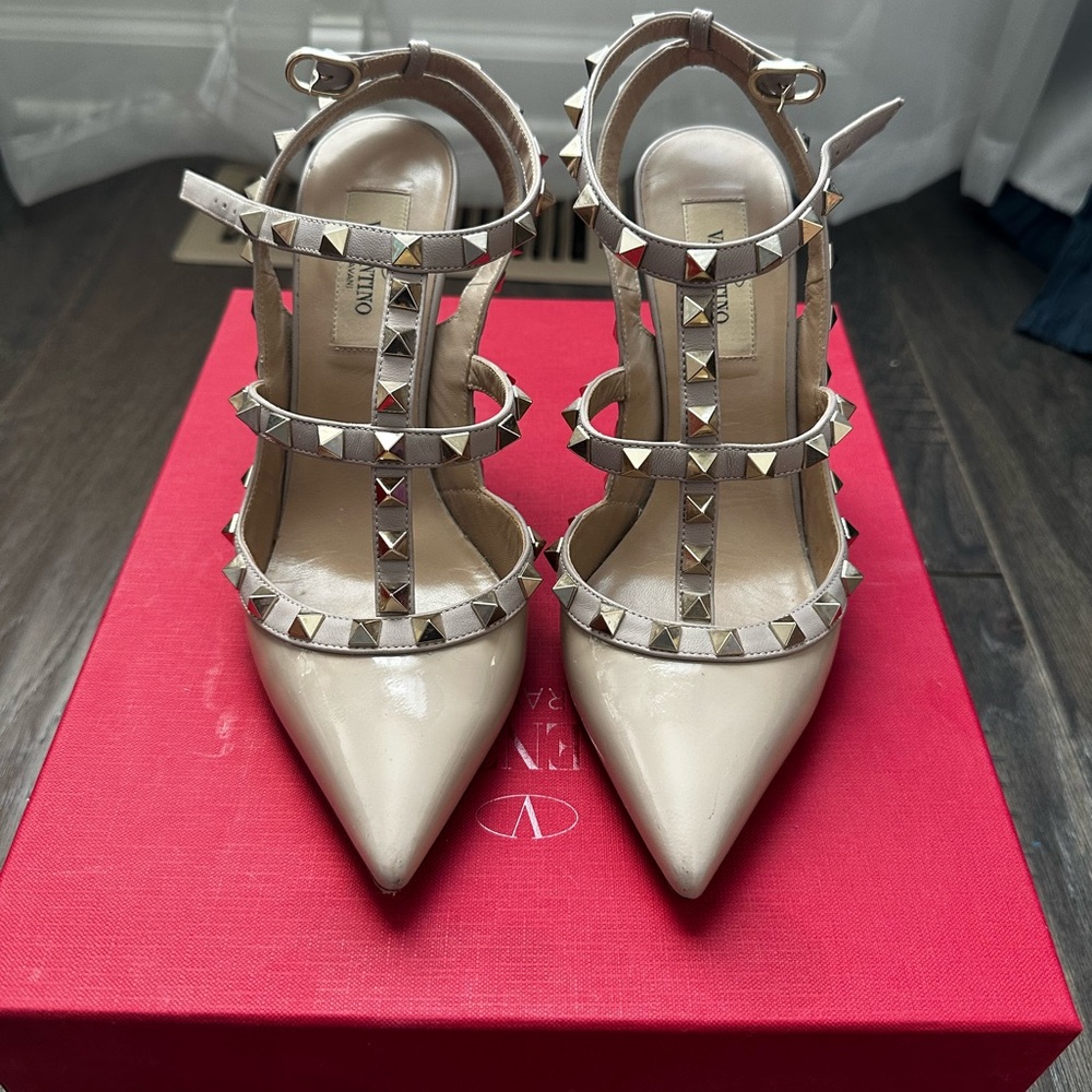 Valentino Rockstud Pumps Nude Size 36